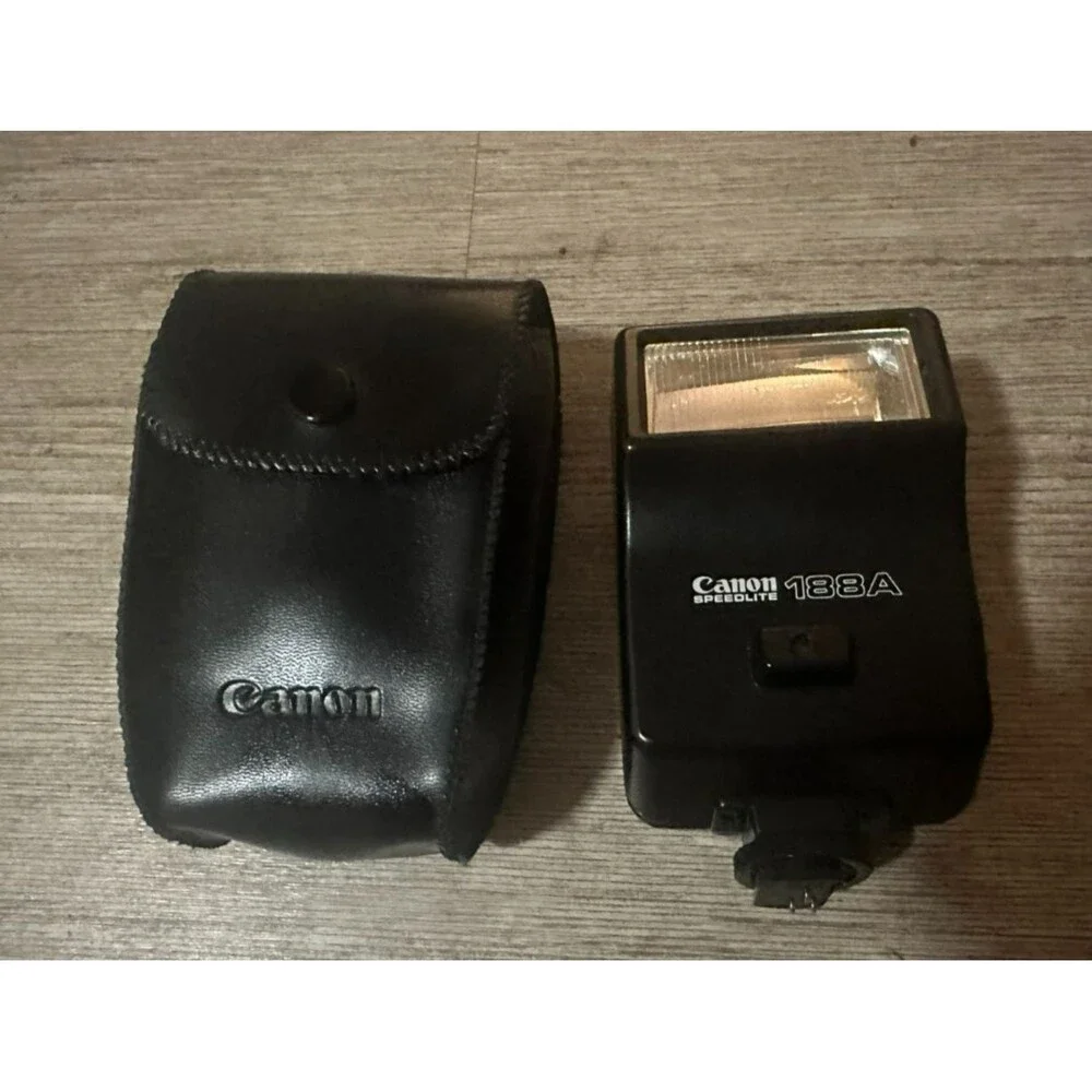 CANON SPEEDLITE 188A Shoe Mount Flash w/Case